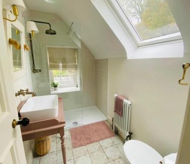 Lecemy House | Sadie’s Rose Cottage