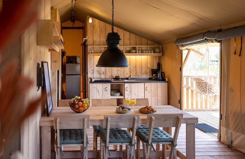 Andijk House | Safari Lodge near IJsselmeer Glamping