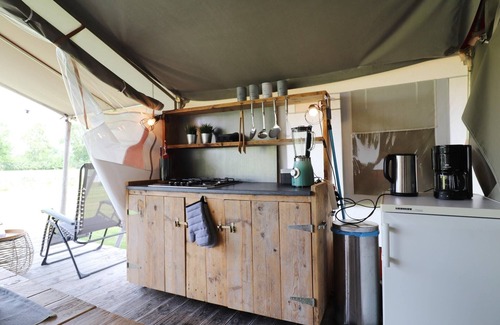 Twijzel House | Safari Tent in Friesland near Nature Reserves