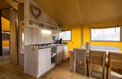 Vierhuizen House | Safari Tent Near Lauwersmeer Park