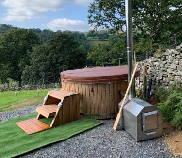 Dolgellau Other | Safari Tent with Hot Tub in heart of Snowdonia