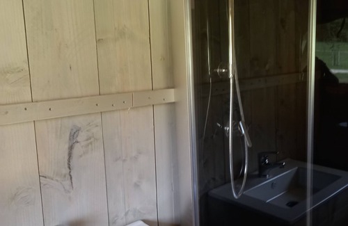 Saint-Cassien Cabin | SafariTent Picvert: lodge toile & bois au plus proche de la nature site familial