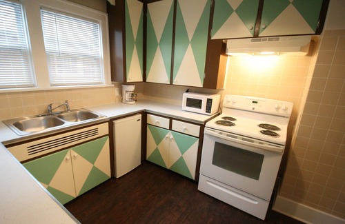 Niagara Falls Apartment | Safe, Clean & Spacious, Great for Families