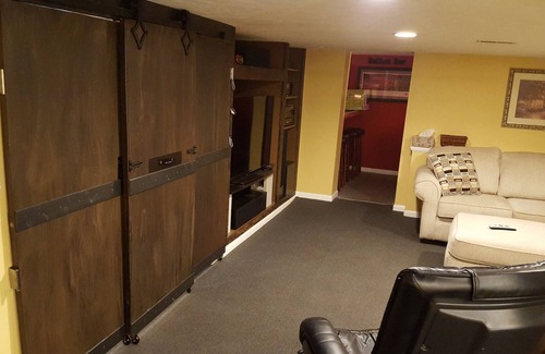 Central Clintonville House | Safe, Roomy Studio - Booking Includes Salt Spa Visit