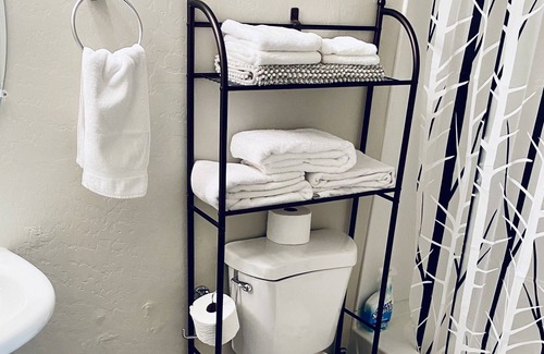 Tramonto Condo | Safe, Secure, & Peaceful xLarge Bedroom N. Phoenix