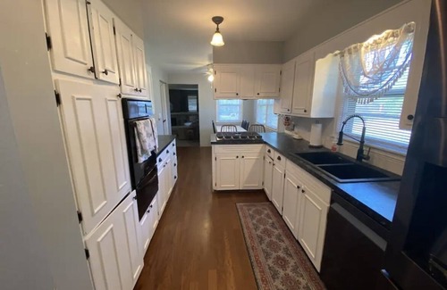 North Central Omaha House | SafeSpacious Family-Style Ranch. Near CWS/TopGolf/Mall