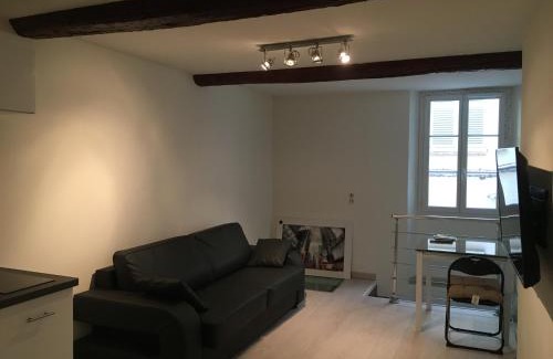 Antibes Old Town Apartment | Safranier Townhouse
