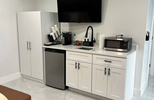 Riviera Beach Apartment | Sage By the Sea