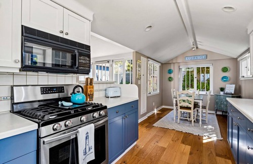 Pacific Grove House | Sailaway - Pacific Grove House - Attention Sea Gazers!