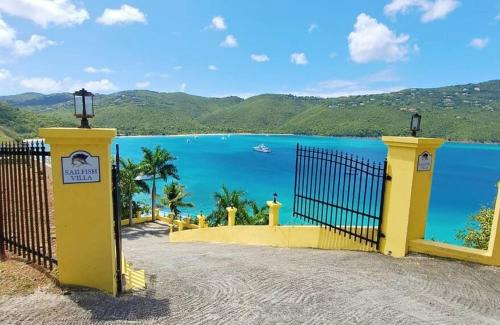 Estate Peterborg Villa | Sailfish Villa Luxury Beachfront Estate Magens Bay