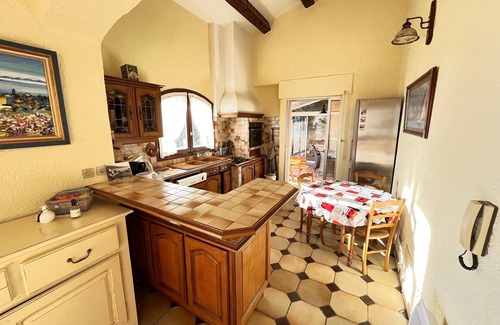 Le Lavandou Villa | Saint Clair, air-conditioned villa with breathtaking sea views
