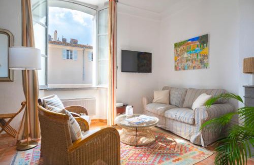 Old Town Apartment | Saint Esprit
