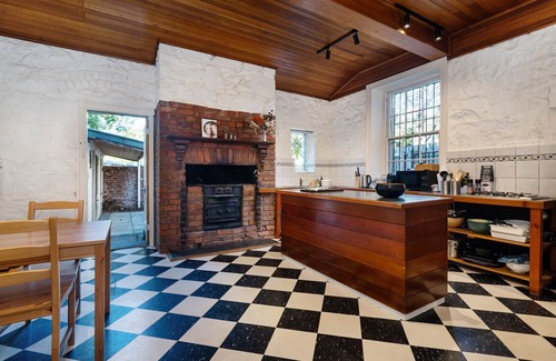 Fitzroy House | Saint Francis in Fitzroy