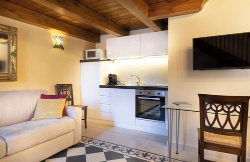 Pachino Hotel | Saint George's House Apartments & SPA