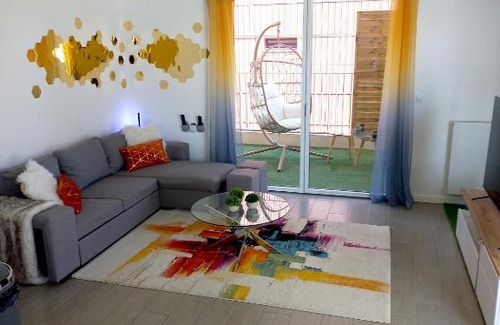 Saint Jean Station District Apartment | SAINT-JEAN PARADISE