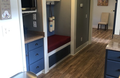 Saint Simons Heights House | Saint Simons Island Presents ‘OFF BROADWAY' Beach Escape Heated Pool