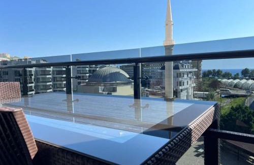 Kargicak Apartment | Salam Residence 2 - Woman Pool - Alanya Experience