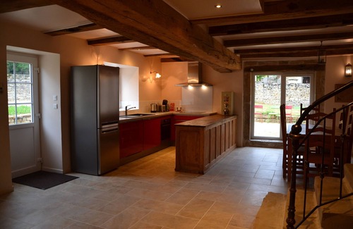Saint-Ythaire Cottage | Salamander cottage