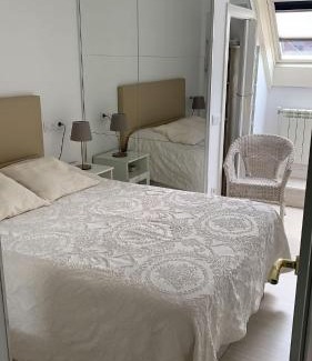 Oviedo City Centre Apartment | SALESAS OVIEDO CENTRO COMERCIAL CORTE NGLES- Apartamento