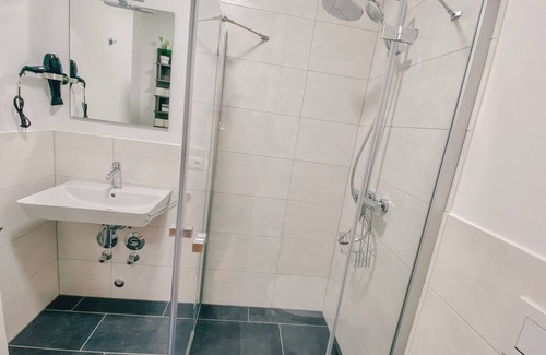 Bayreuth Apartment | Sali Homes Gemütlichkeit am Rother Mainufer