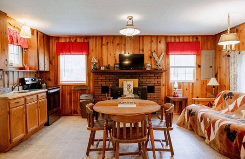 Marienville Cabin | Salmon Creek Cabin - Allegheny National Forest