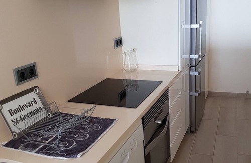 Cap de Salou Apartment | Salou superb 1st line air-conditioned apartment, wifi, direct access to the sea.