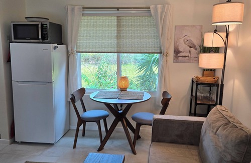 Panacea Cottage | SALT AIR AND SERENDIPITY Unit A