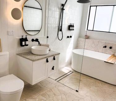 Horseshoe Bay Villa | Salt Ayres