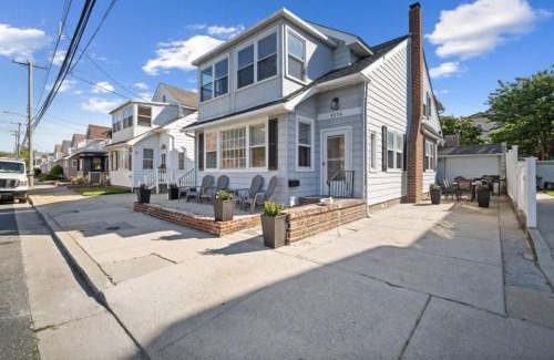 Margate City House | Salt Life Retreat Unit A-2BR/2BA, Heart of Margate