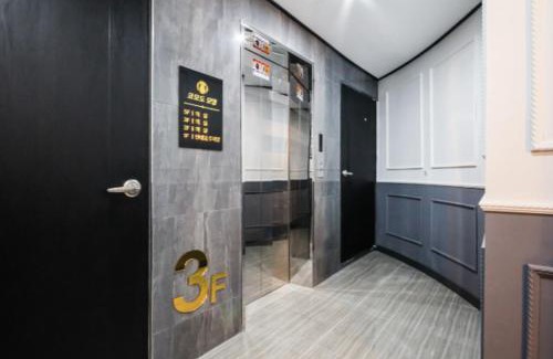 Sacheon Hotel | Samcheonpo Comodo motel