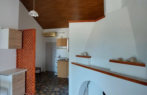 Koumeika House | Samos Island - Panorama Apartment with Jacuzzi