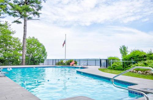 Gilford Apartment | Samoset Charmer