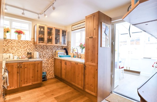 Deal Cottage | SAMPHIRE, family friendly, country holiday cottage in Deal