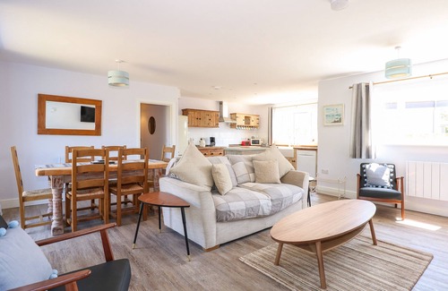 Anderby Creek House | SAMPHIRE, pet friendly, country holiday cottage in Anderby Creek