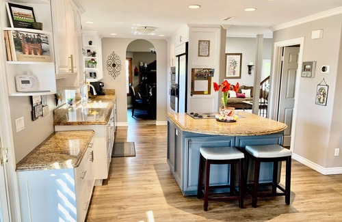 Poway House | San Diego home with RESORT BACKYARD!