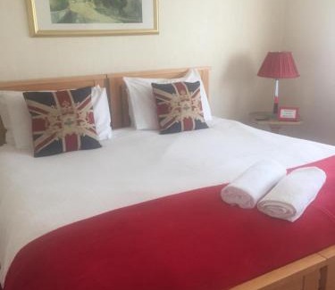 Hamworthy Bed & Breakfast | San Michele Guest House