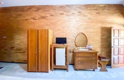 Gundit Hotel | San Sui Hotel Mitra RedDoorz
