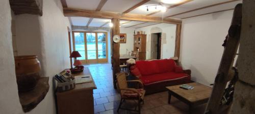 Saugeot House | Sancier gîte au calme grand terrain circuit cascades du Hérisson