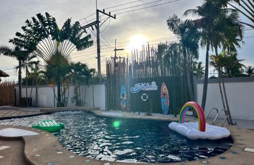Nong Pla Lai Villa | Sand Sea U Pool Villa Homestay