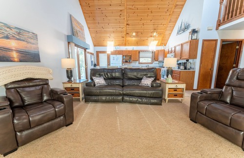 Gulliver House | Sandbox on Michibay: Sun, Sand, and Serenity – Your Lakefront Summer Destination