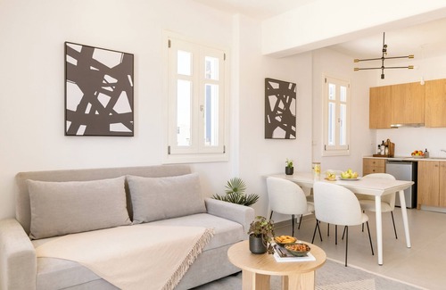 Molos Apartment | Sanders Paros Gardens - Comfy 1-Bdr Apt w Balcony