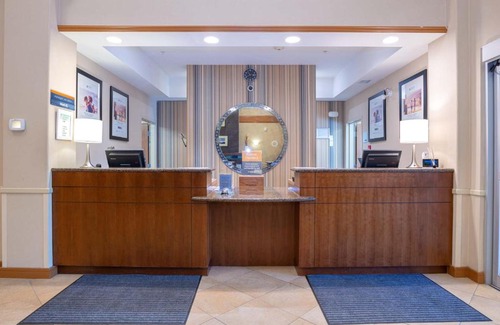 Squamish Hotel | Sandman Hotel and Suites Squamish