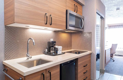 Burnside Hotel | Sandman Hotel Victoria