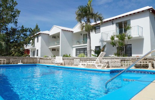 Warwick Apartment | Sandpiper Apartments