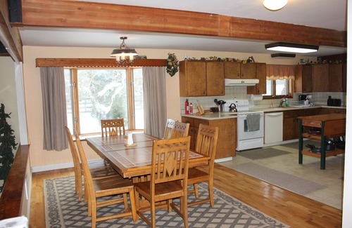 Sandpoint House | Sandpoint Waterfront Escape SEPT SPECIALS