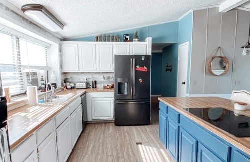 Graford House | Sandy Beach Cabana on Possum Kingdom Lake πβ±βοΈ