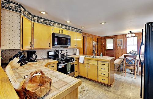 Minong Cabin | Sandy Beach On Clear Quite Lake Near Minong- Family & Pet Friendly