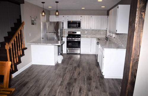 Waupaca Cottage | Sandy Bottom Lodge on the Beautiful Chain O Lakes in Waupaca