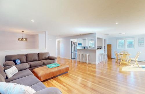 Manomet House | Sandy Toes Retreat