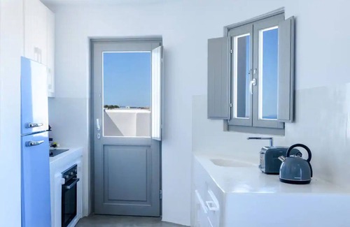 Pyrgos Villa | Sandy villa with private pool & Sea view